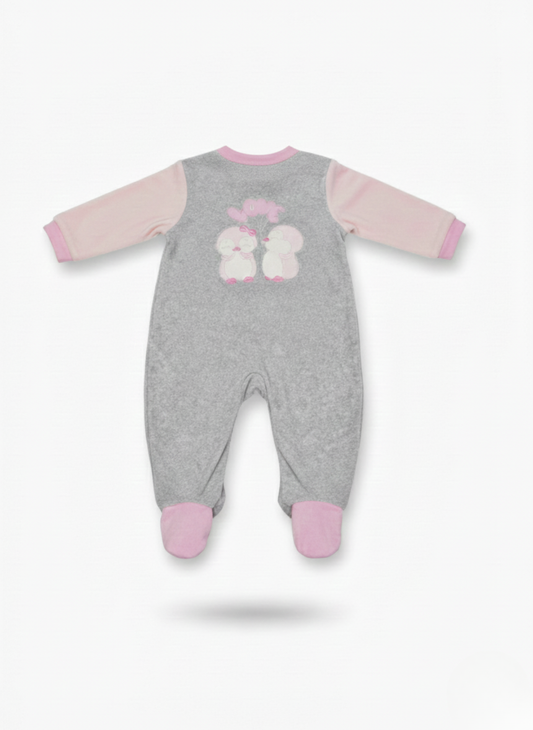 PELELE DE ALGODÓN GRIS Y ROSA CON PINGÜINOS ENAMORADOS