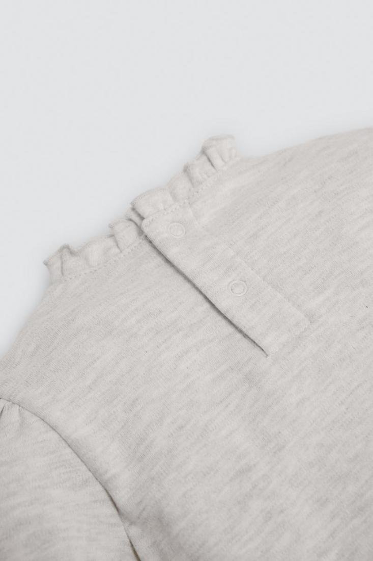 CONJUNTO DE BEBÉ CON PETO DE OSITO