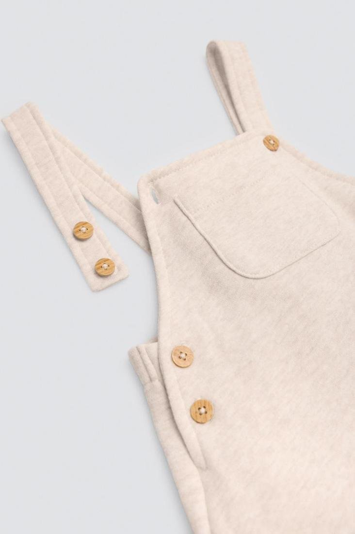 CONJUNTO DE BEBÉ CON PETO AMARILLO