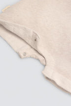 CONJUNTO DE BEBÉ CON PETO AMARILLO