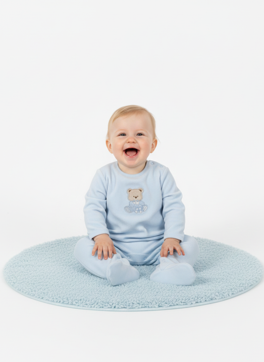 PELELE DE MANGA LARGA DE FELPA AZUL Y  DIBUJO DE OSITO DE PELUCHE