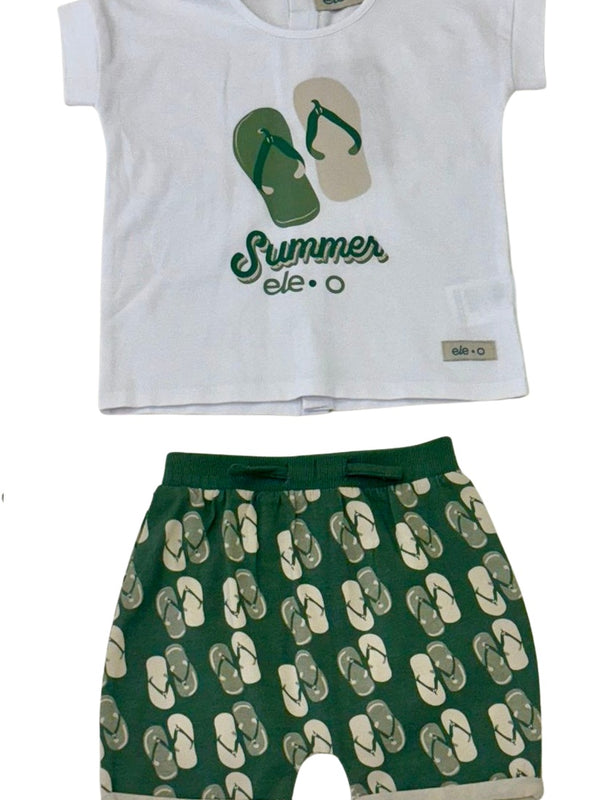 CONJUNTO DE NIÑO CON PANTALÓN ESTAMPADO DE CHANCLAS