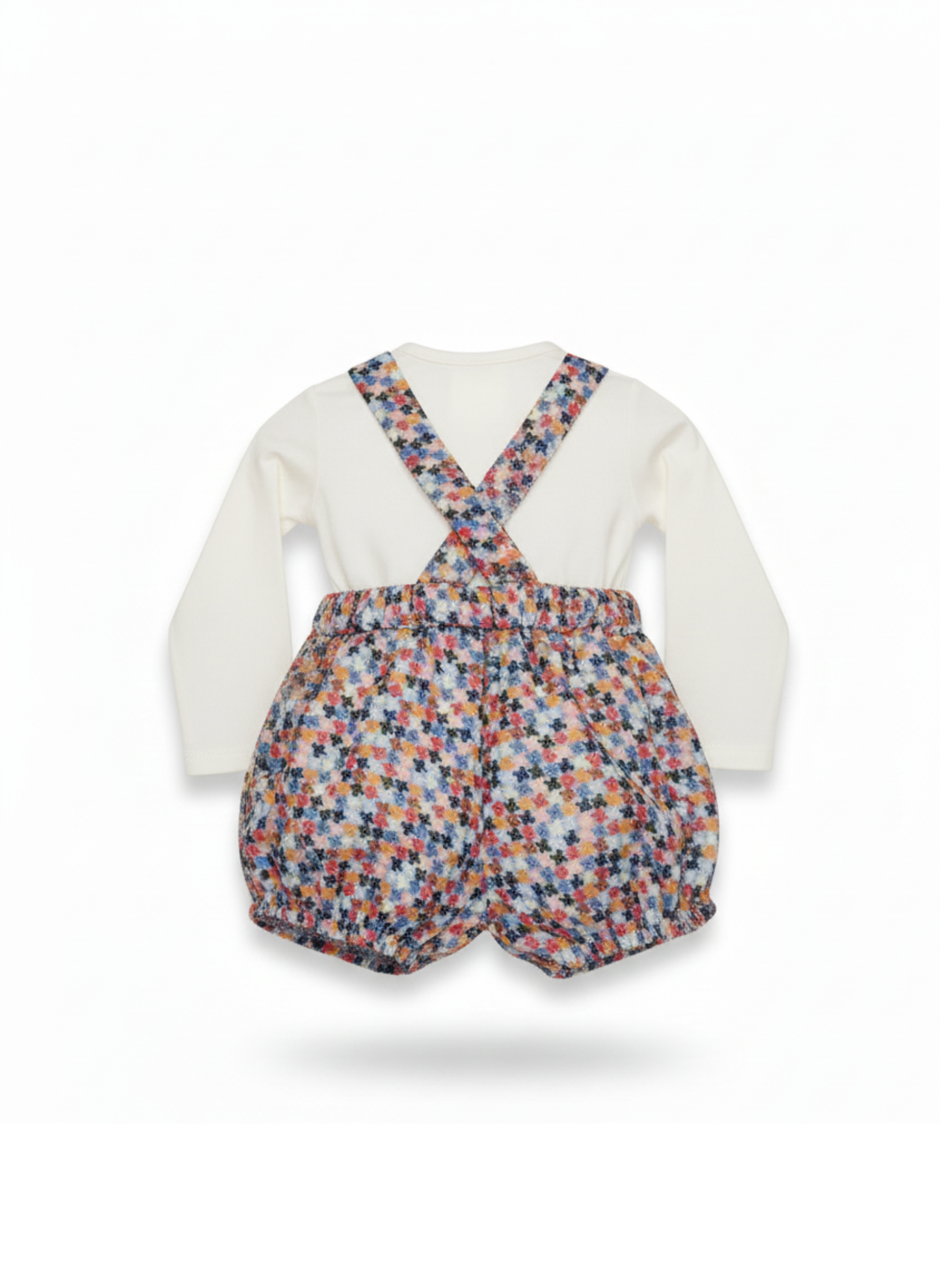 CONJUTO CON PETO DE ESTAMPADO MULTICOLOR