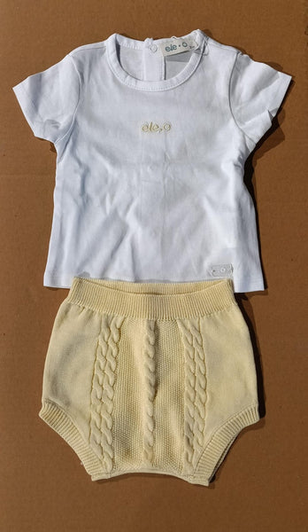 CONJUNTO DE BEBÉ DE HILO CON BRAGUITA AMARILLA
