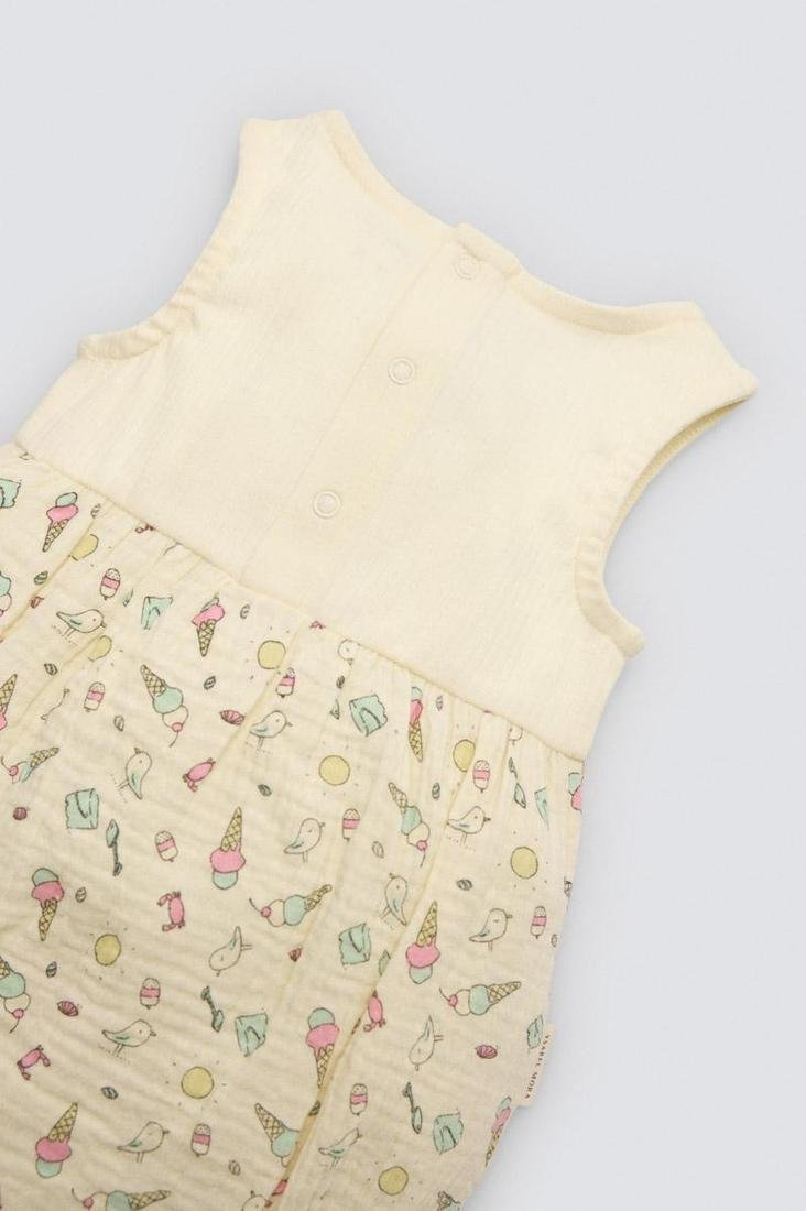 RANITA DE BEBÉ SIN MANGAS CON GORRITO