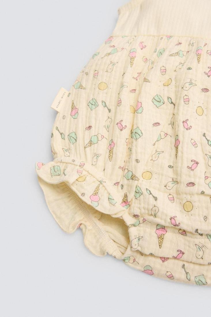 RANITA DE BEBÉ SIN MANGAS CON GORRITO