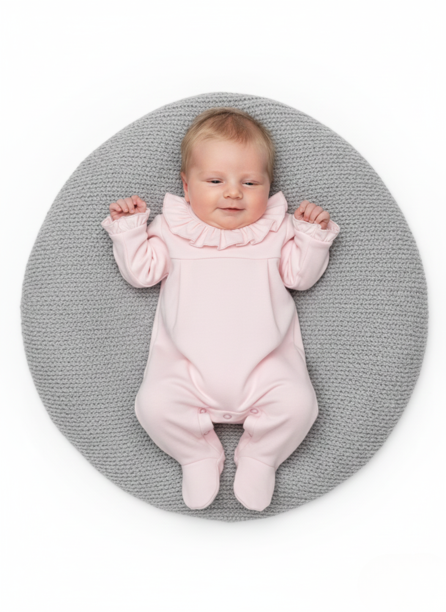 PELELE DE MANGA LARGA ROSA PASTEL CON CUELLO DE VOLANTE