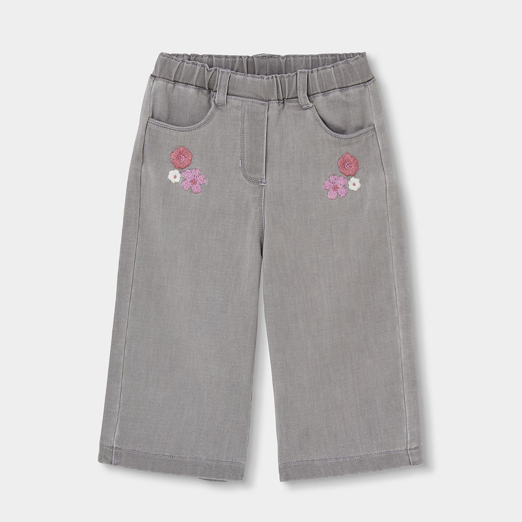PANTALÓN DENIM GRIS CON FLORES