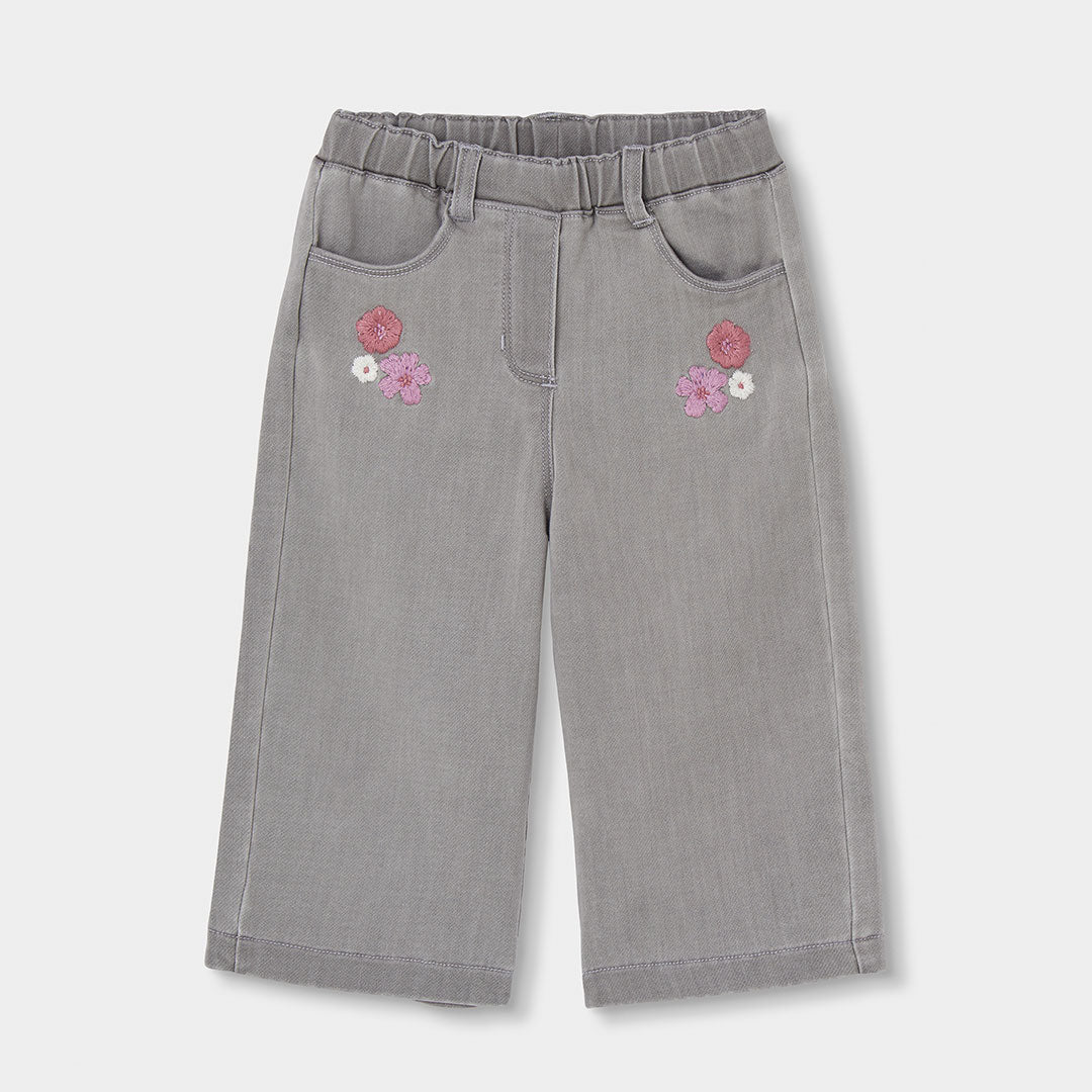 PANTALÓN DENIM GRIS CON FLORES