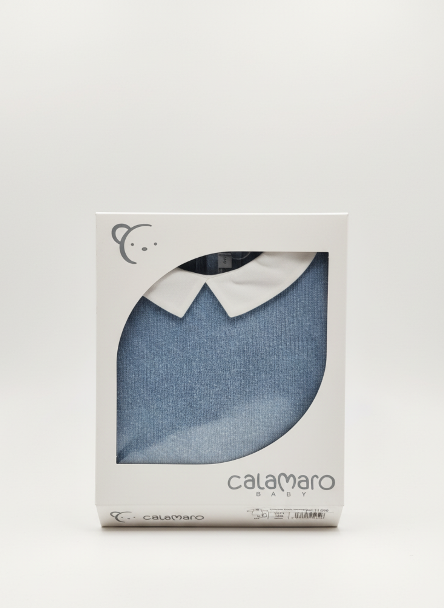 CONJUNTO DE TRES PIEZAS AZUL MARINO